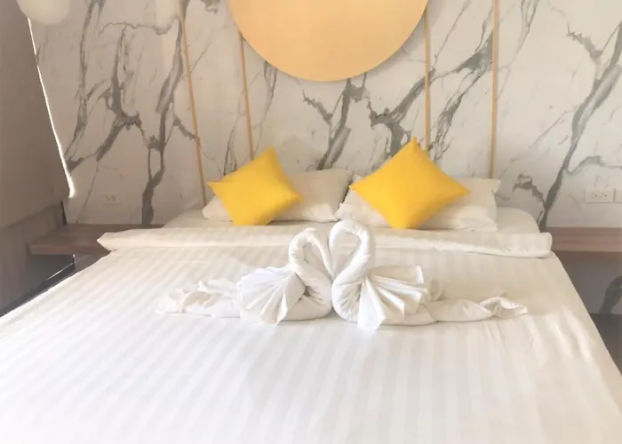 La La Moon Krabi Poshtel\'N\' Pool