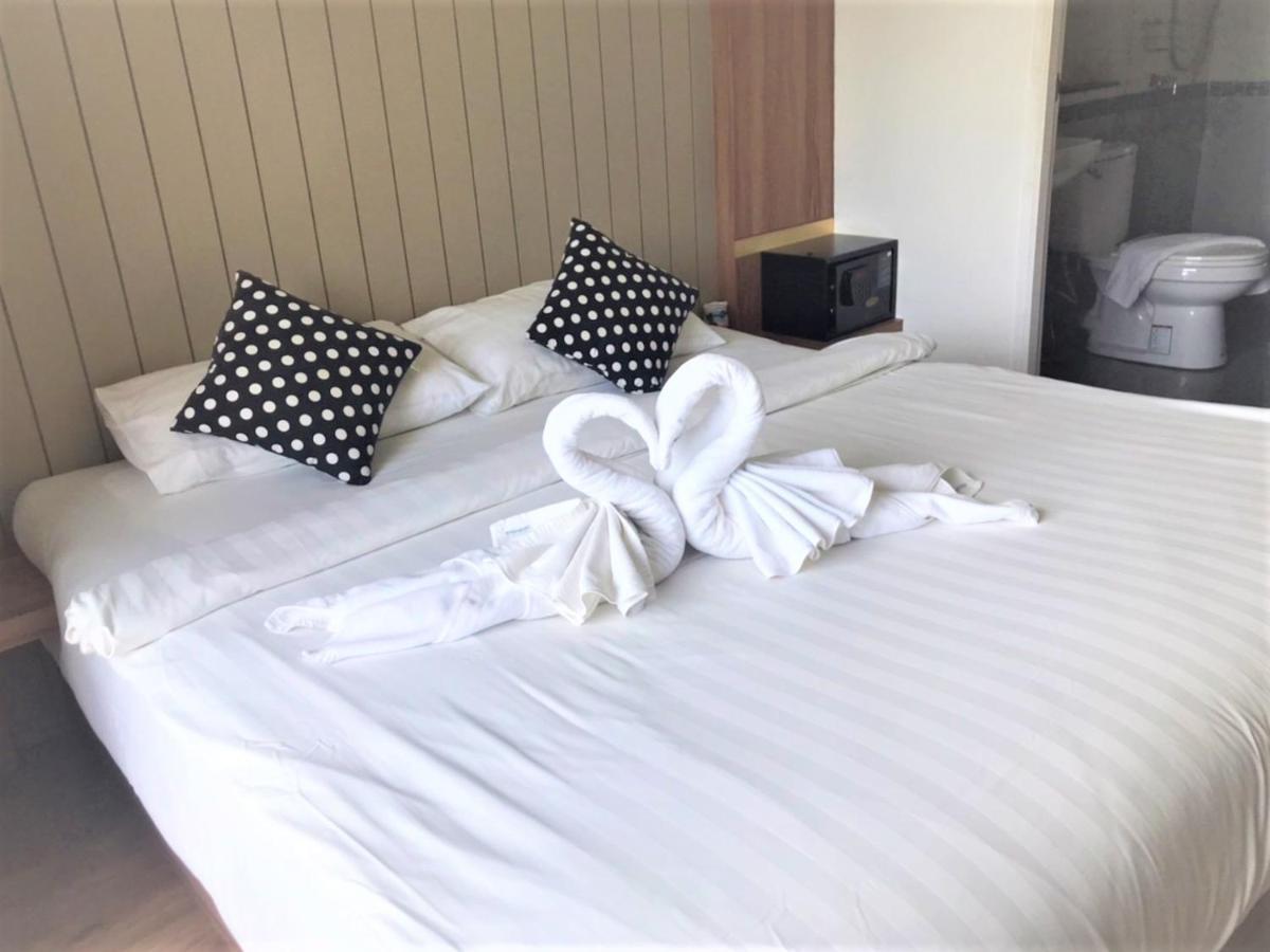 La La Moon Poshtel'n' Pool Frühstückspension