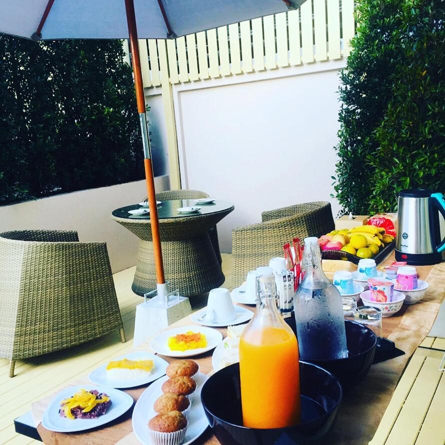 La La Moon Poshtel'n' Pool Frühstückspension *